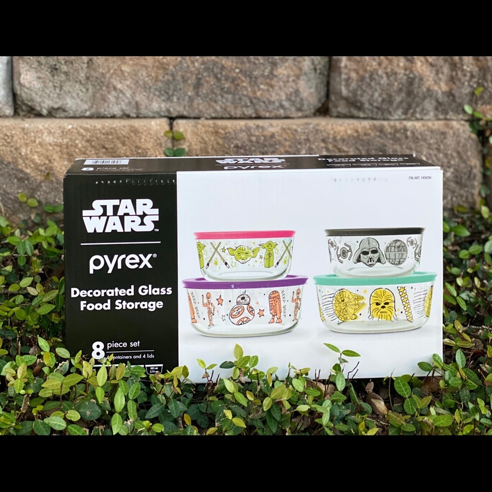 Pyrex Star Wars Set 8 piece set New